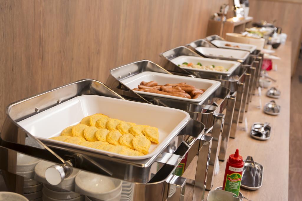 Route-inn Saijo Ekimae Hotel 3*